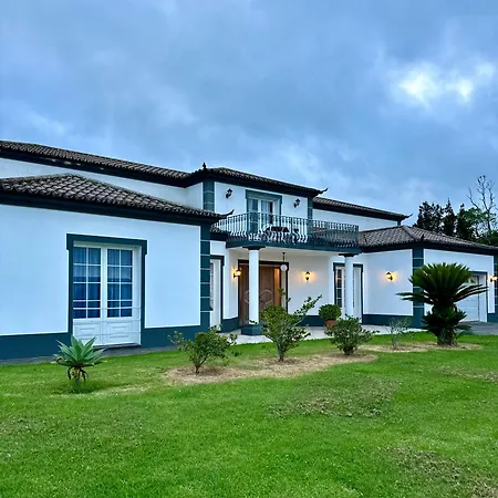 Quarto em Acomodações Particulares Quinta Do Sossego Pico da Pedra