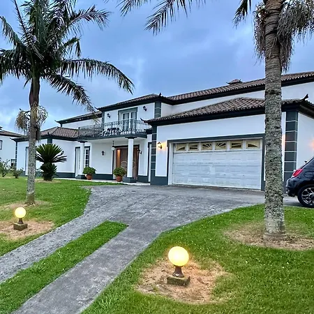 Quarto em Acomodações Particulares Quinta Do Sossego Pico da Pedra